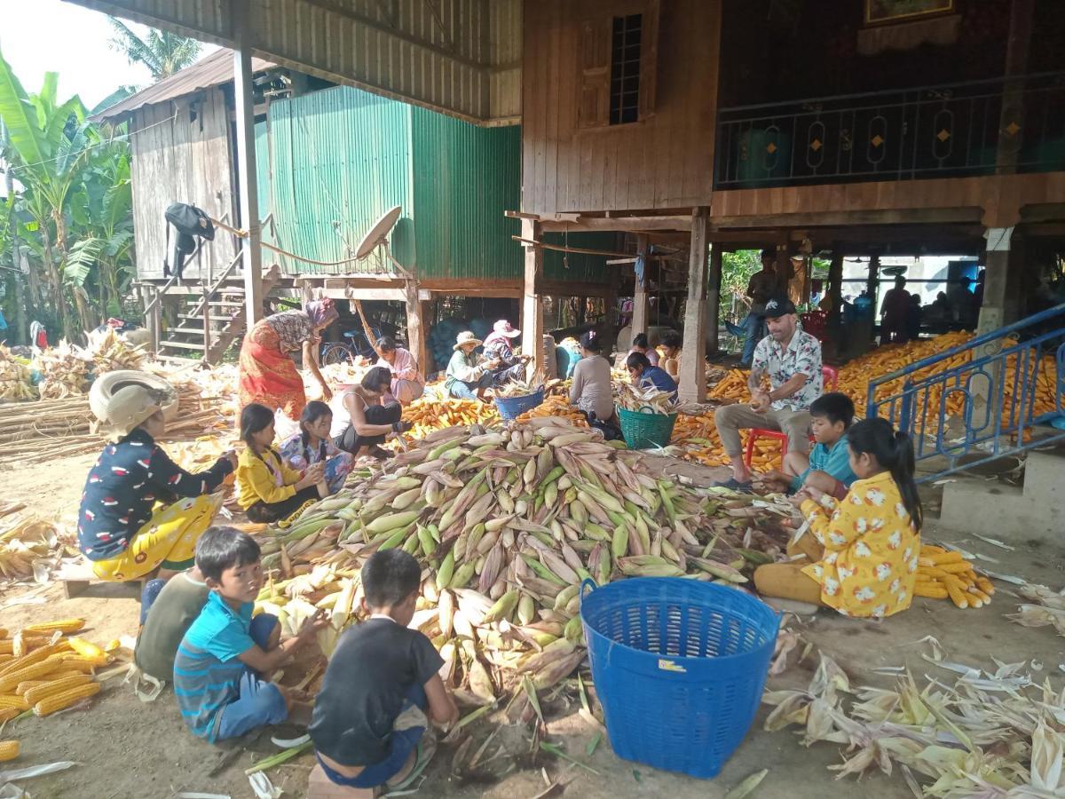 Tonle Mekong Homestay Krong Kracheh Exteriör bild