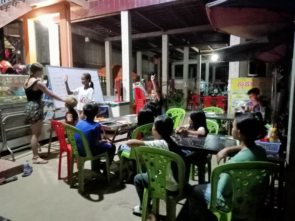 Tonle Mekong Homestay Krong Kracheh Exteriör bild