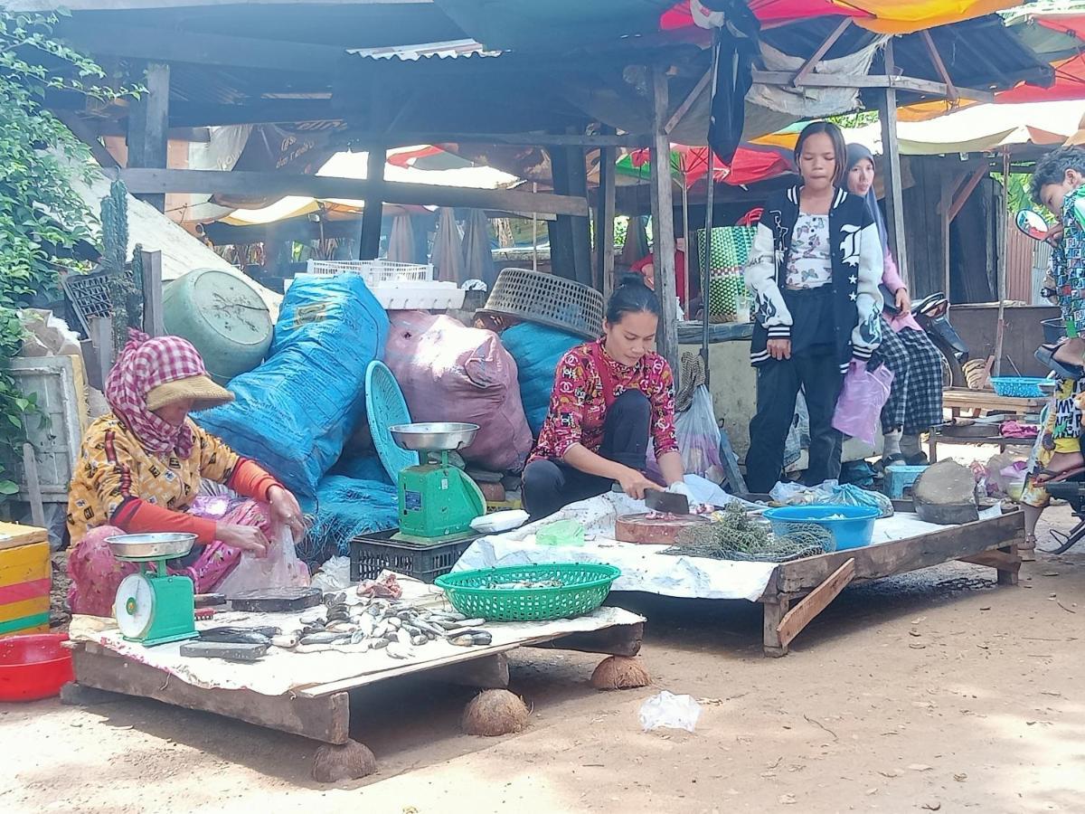Tonle Mekong Homestay Krong Kracheh Exteriör bild