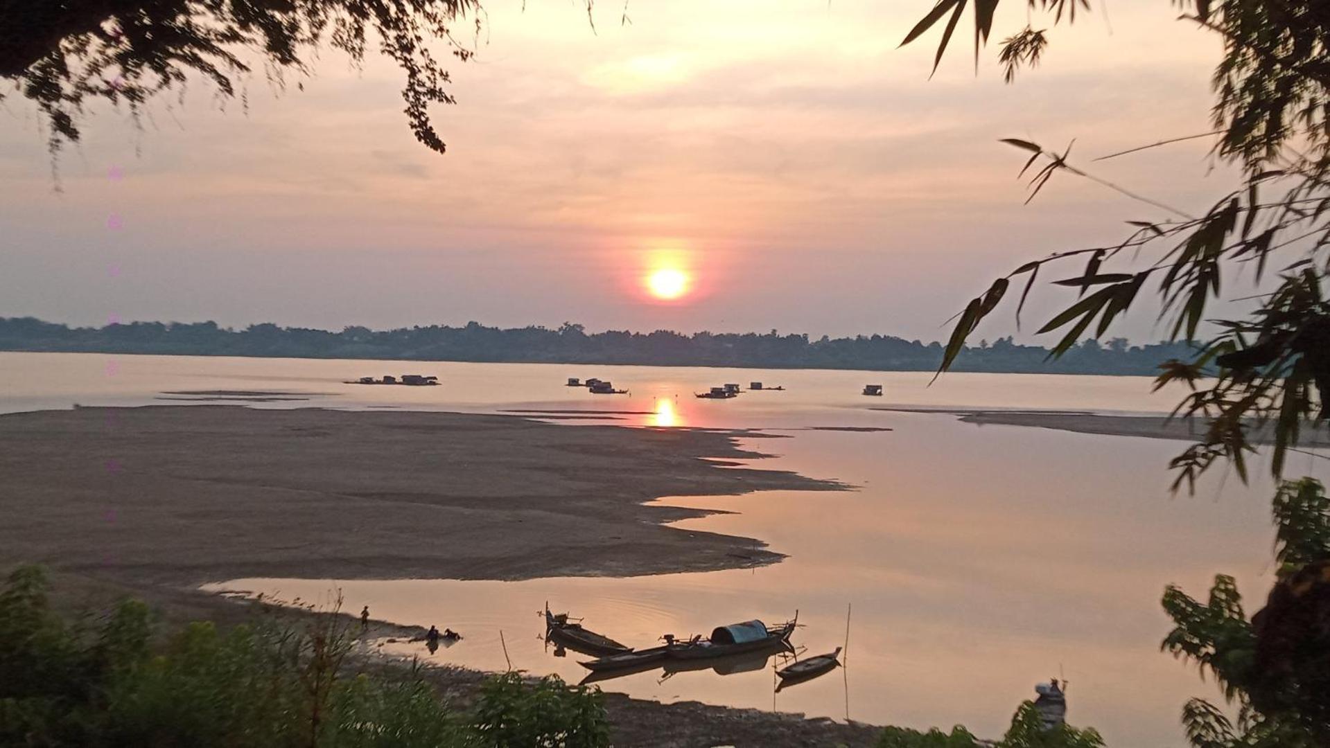Tonle Mekong Homestay Krong Kracheh Exteriör bild